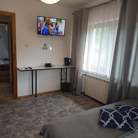 ゲストハウス Spokojna Zagroda ビャウィ・ドゥナイェツ